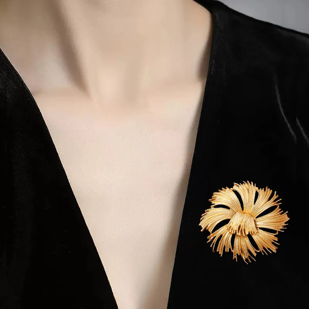 Retro Flower Alloy Plating Unisex Brooches