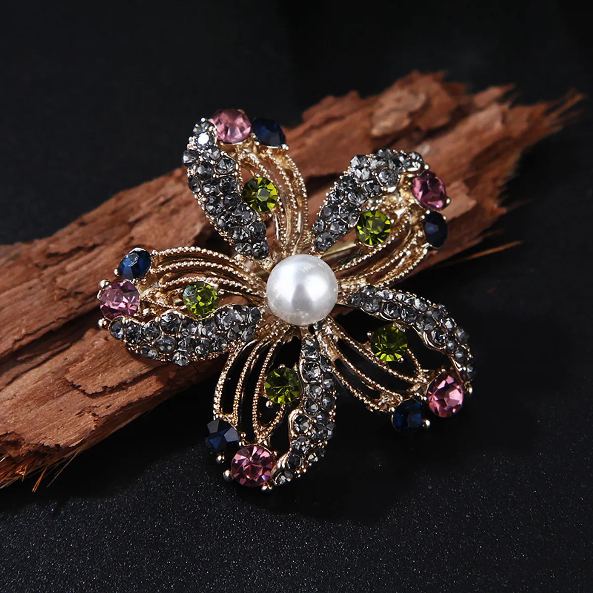 Retro Flower Bow Knot Alloy Inlay Artificial Pearls Rhinestones Women'S Brooches