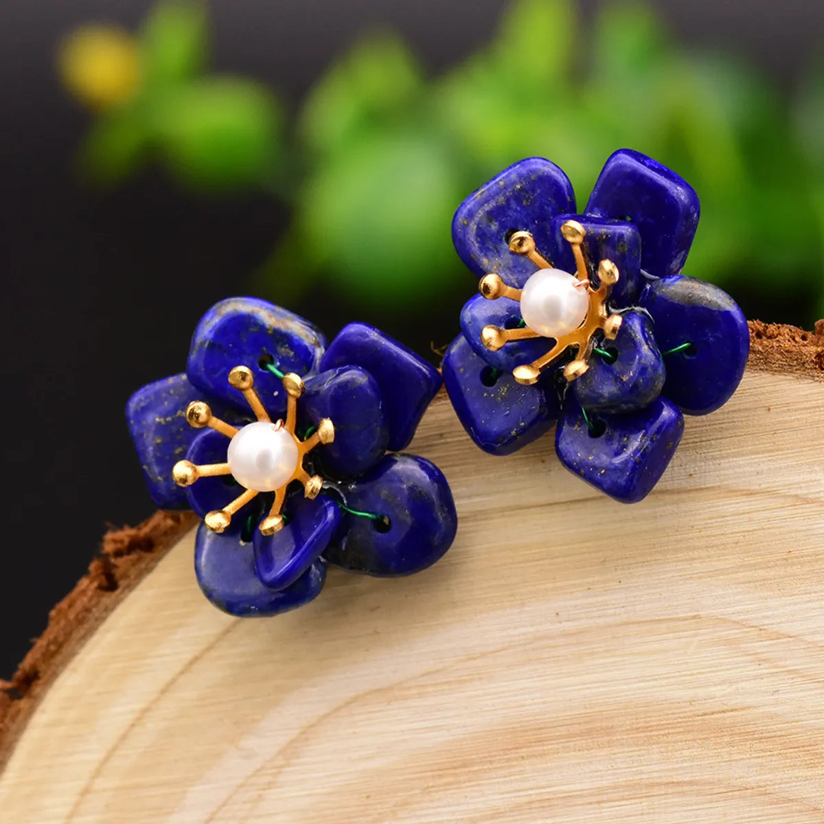 Retro Flower Pearl Copper Plating Ear Studs 1 Pair