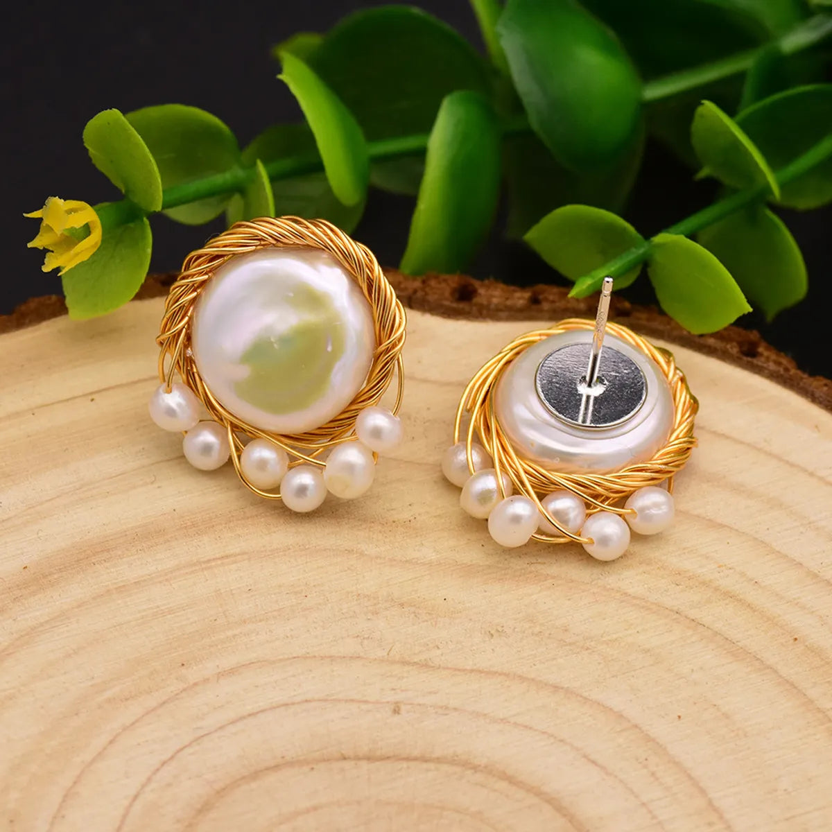 Retro Flower Pearl Copper Plating Ear Studs 1 Pair