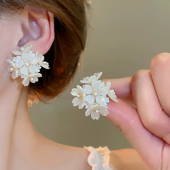 Retro Flower Tassel Pearl U Shaped Earrings For Women Set With Pearls Little Fresh Style