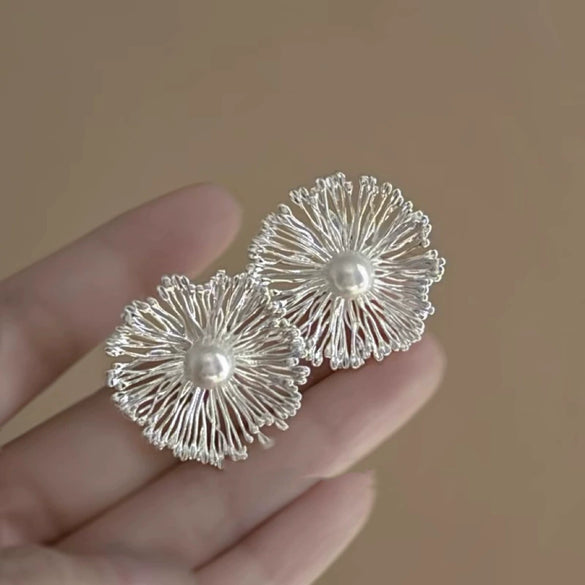 Retro Flower Tassel Pearl U Shaped Earrings For Women Set With Pearls Little Fresh Style