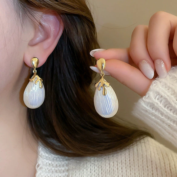 Retro Flower Tassel Pearl U Shaped Earrings For Women Set With Pearls Little Fresh Style