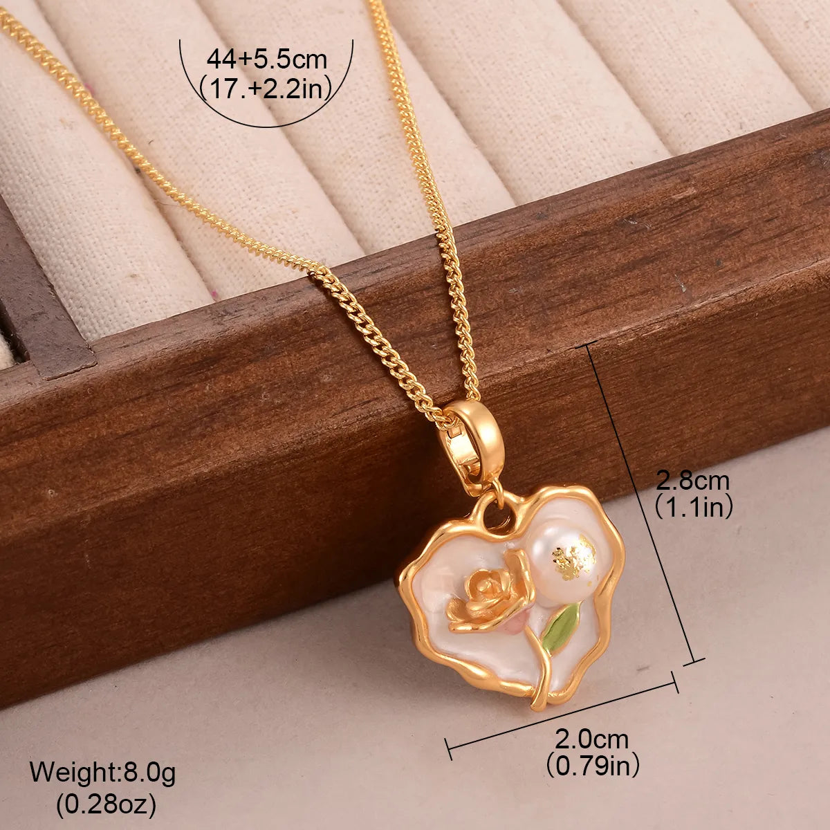 Retro French Style Flower Butterfly 18K Gold Plated Medieval Gold Natural Pearl Crystal Alloy Wholesale Pendant Necklace