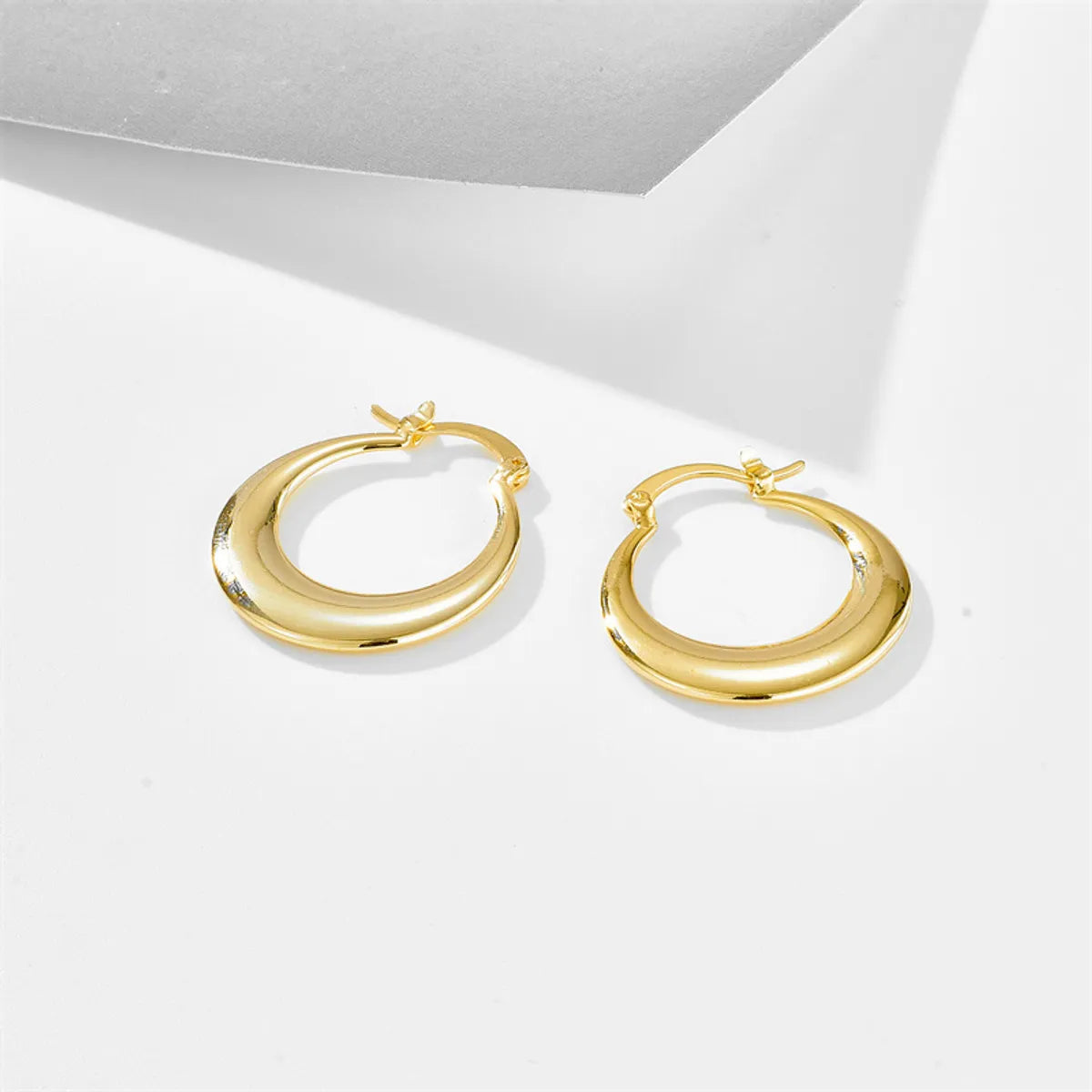 Retro Geometric Alloy Hoop Earrings Plating Copper Earrings