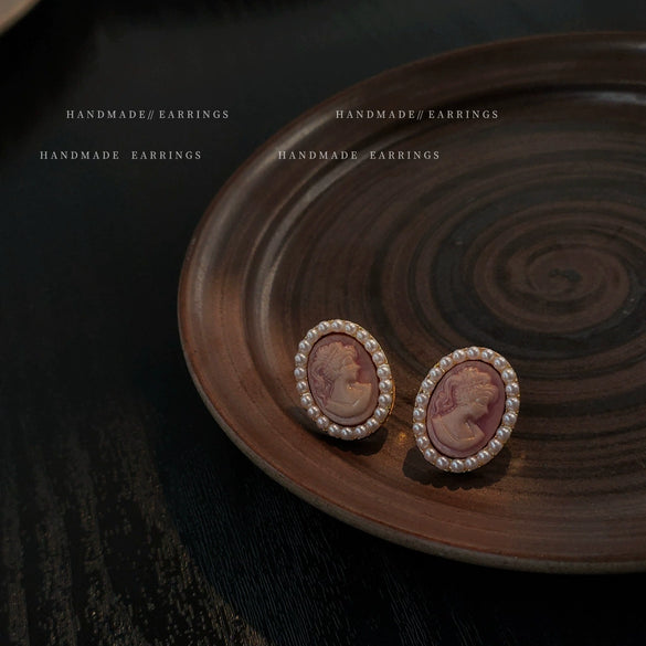 Retro Geometric Alloy Portrait Pearl Earrings For Women Elegant High End Small Statement Earrings
