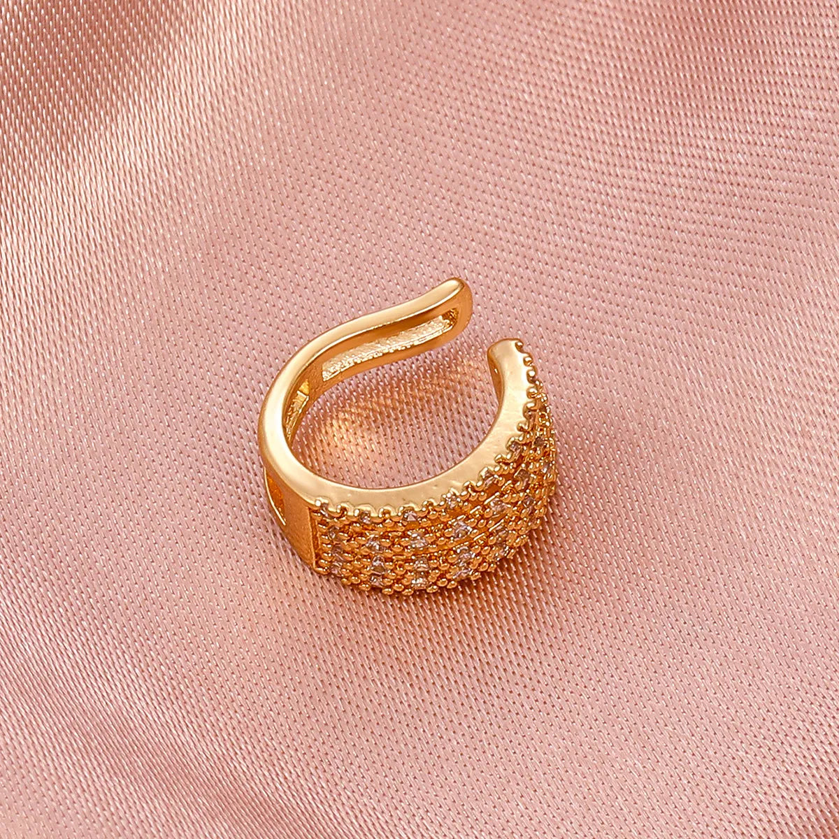 Retro Geometric Circle Inlaid Zircon Copper Ear Clip Wholesale