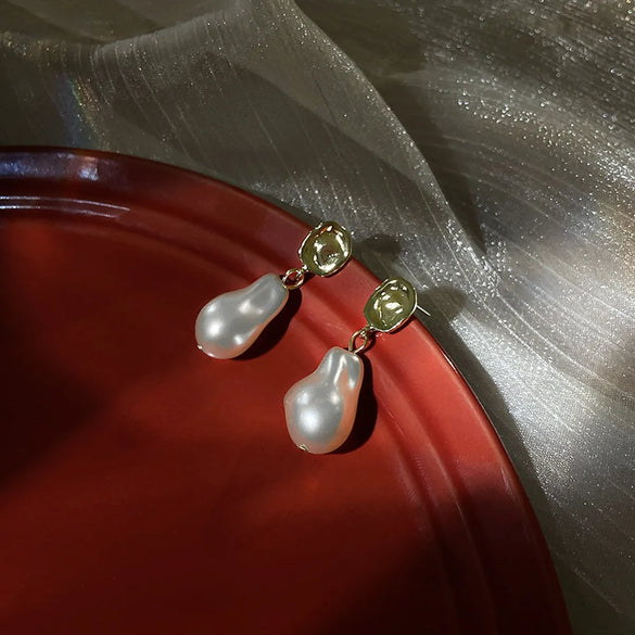 Retro Geometric Copper Inlay Artificial Pearls Zircon Ear Studs 1 Pair