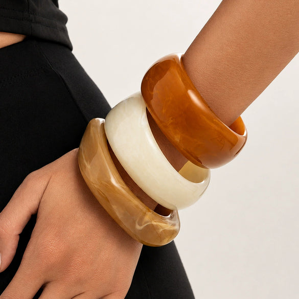 Retro Geometric Irregular Gradient Resin Wide Cuff Bracelet With Polished Stacked Round Design