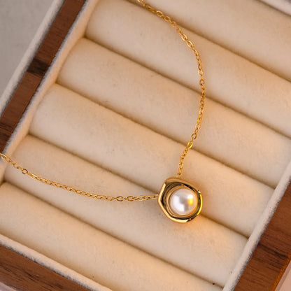 Retro Geometric Stainless Steel Inlay Artificial Pearls Pendant Necklace