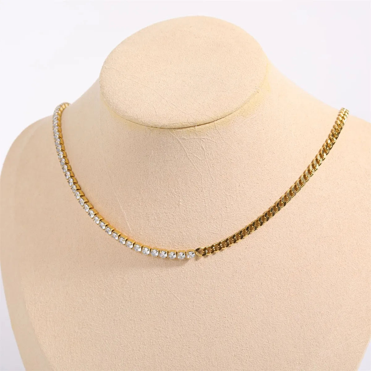 Retro Geometric Stainless Steel Plating Rhinestones 18k Gold Plated Necklace