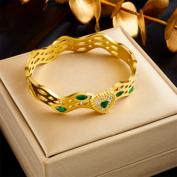 Retro Gold Plated Irregular Inlaid Emerald Gem Stainless Steel Women Bracelet