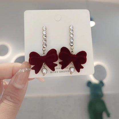 Retro Heart Shape Flower Bow Knot Alloy Flocking Inlay Artificial Pearls Rhinestones Women'S Earrings 1 Pair