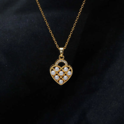 Retro Heart Shape Stainless Steel Plating Inlay Artificial Pearls 18k Gold Plated Pendant Necklace