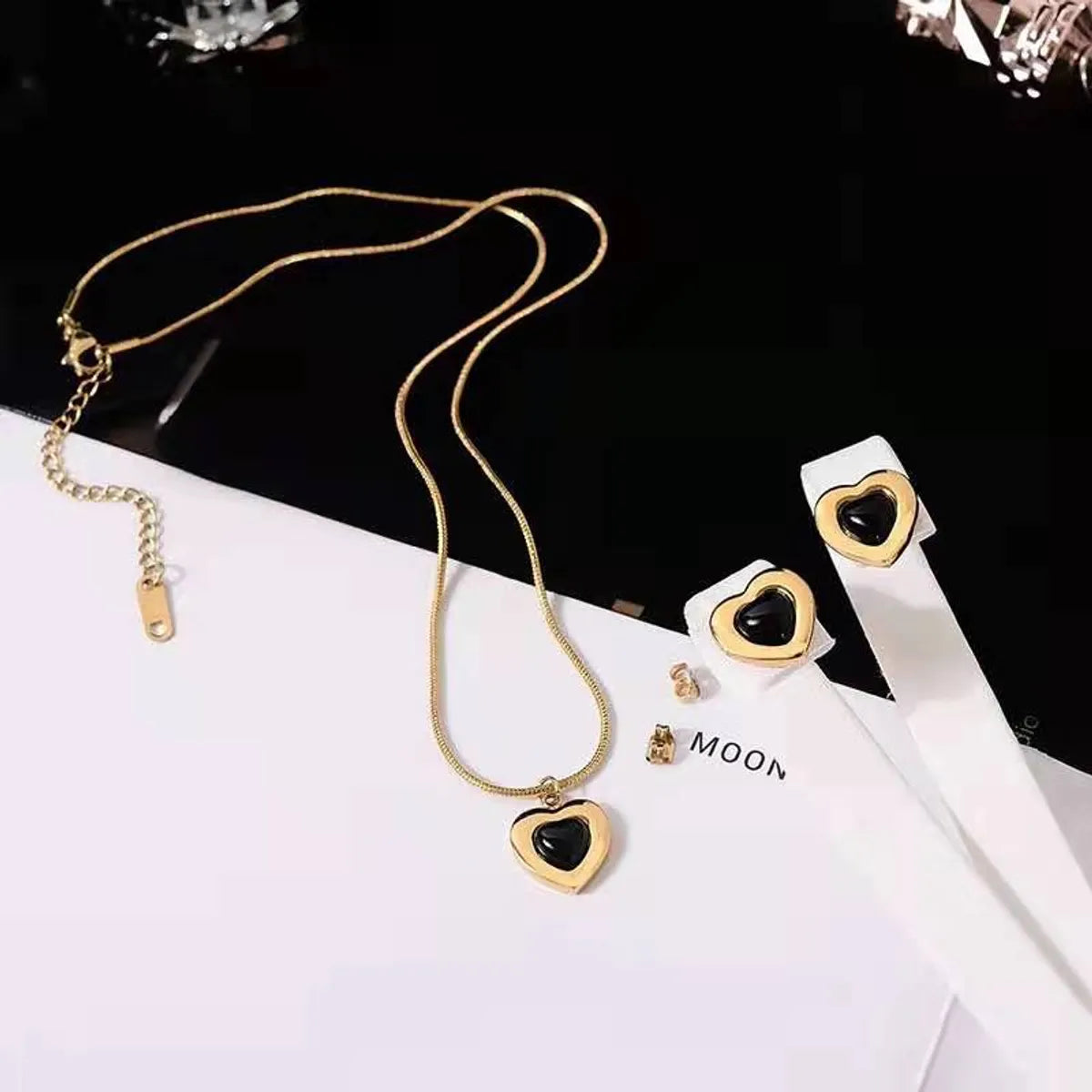 Retro Heart Shape Titanium Steel Plating Earrings Necklace 1 Piece 1 Pair