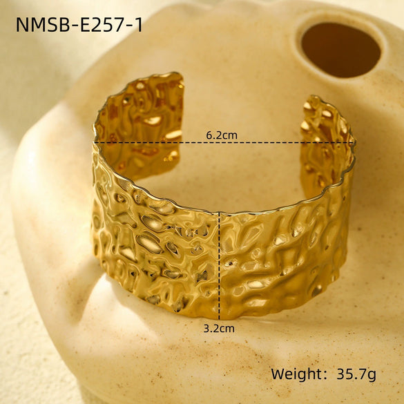 Retro Highgrade Stainless Steel And Titanium Steel Electroplating Bracelet Jewelry
