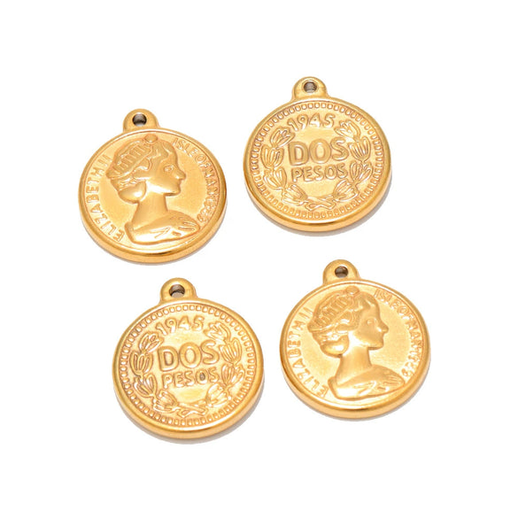 Retro Hydraulic Stainless Steel Queen Relief Pendant Jewelry Accessories