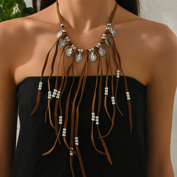 Retro Imitation Turquoise Bull Head Geometric Beaded Necklace Set With Woven Chain And Alloy Pendant