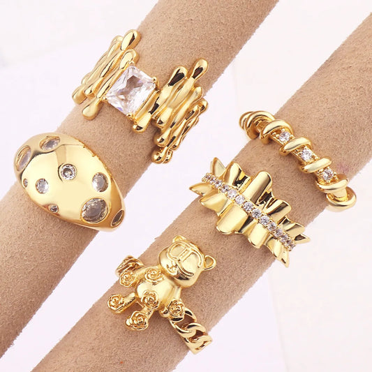 Retro Irregular Bear Copper Bangle Inlay Zircon Copper Bracelets