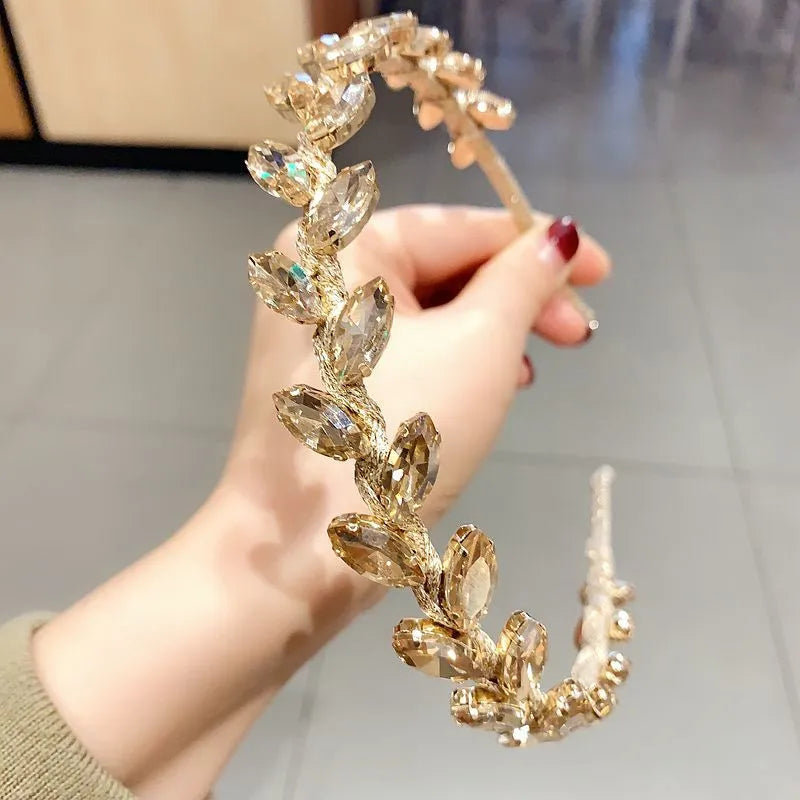 Retro Leaf Alloy Inlay Rhinestones Hair Band 1 Piece