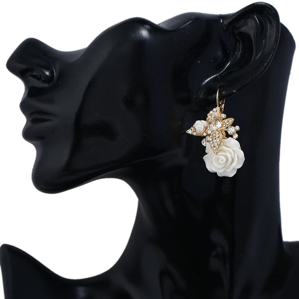Retro Light Luxury Metal Flower Earrings With Resin Rose And Butterfly Design For Women