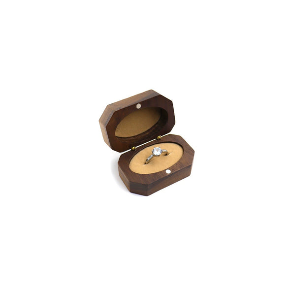 Retro Light Luxury Wooden Proposal And Wedding Ring Box High Grade Diamond Ring Storage Case With Long Inverted Inner Ellipse Shape