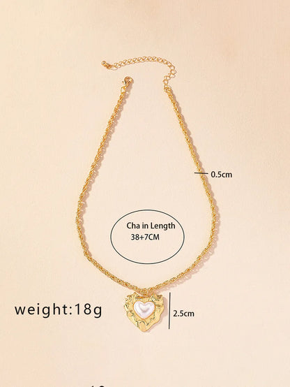 Retro Luxurious Commute Heart Shape Pearl Alloy Wholesale Pendant Necklace