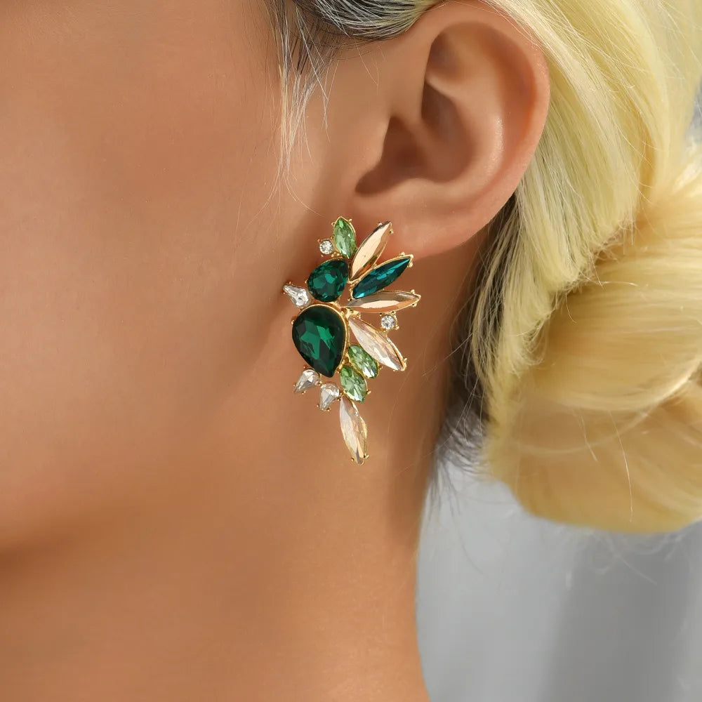 1 Pair Retro Luxurious Shiny Wings Inlay Glass Glass Ear Studs