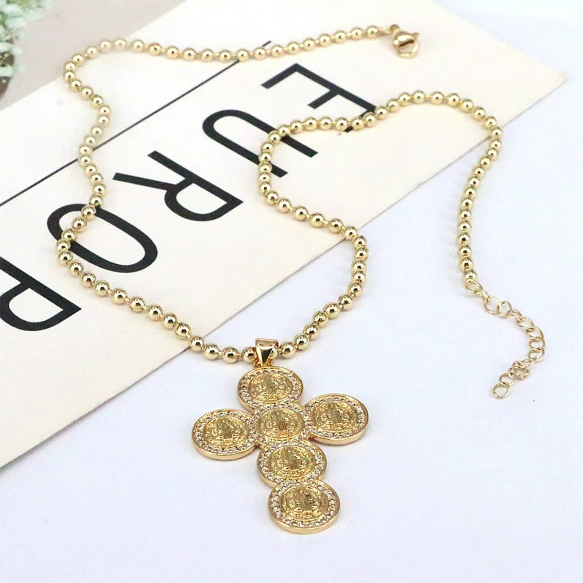 Retro Luxurious Simple Style Cross Copper Plating Inlay Zircon Gold Plated Pendant Necklace