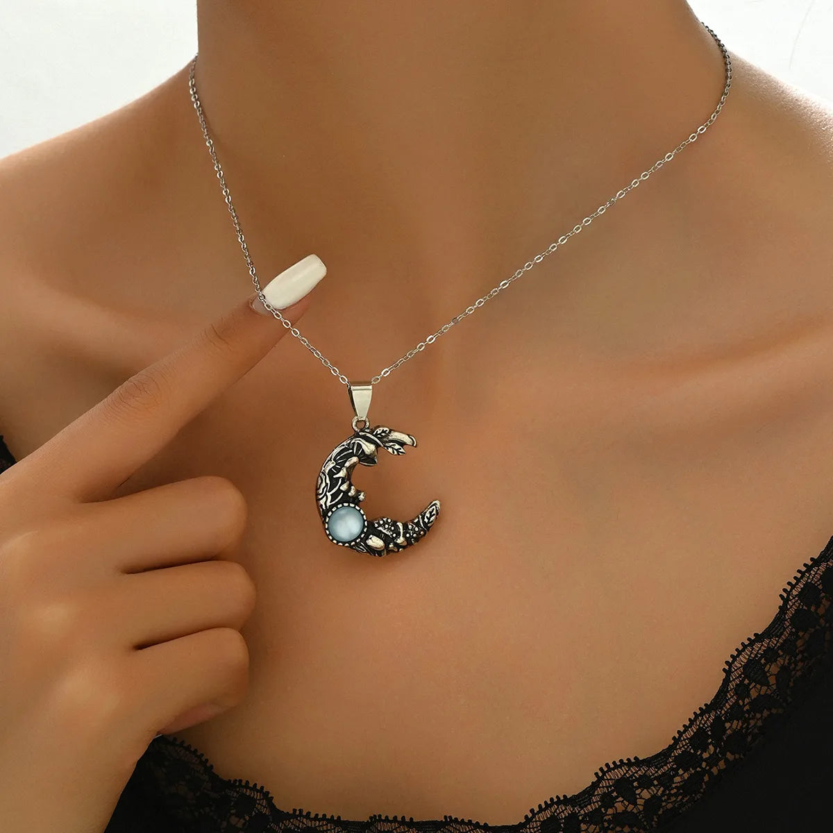 Retro Moon Alloy Zinc Wholesale Pendant Necklace