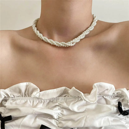 Retro Multi-Layer Winding Pearl Necklace European And American Ins French Elegant Simple Choker Fashion Special-Interest Clavicle Chain