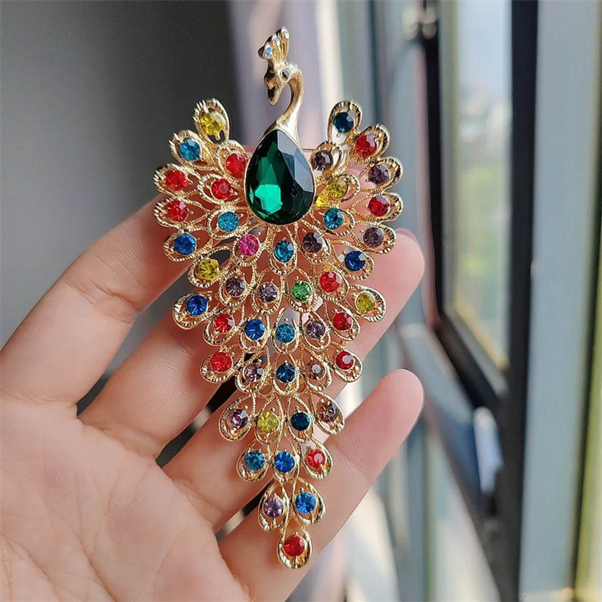 Retro Peacock Alloy Plating Inlay Rhinestones Unisex Brooches