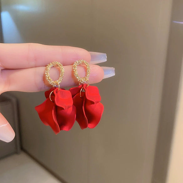 Retro Red Rose Petal Acrylic Earrings Flower Shape Festive Ear Studs