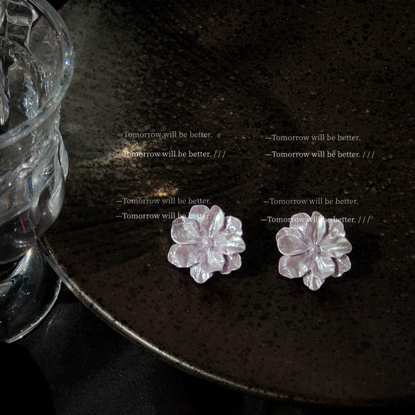 Retro Resin Flower Earrings For Women White Floral Camellia Style Electroplated Elegant Statement Earrings