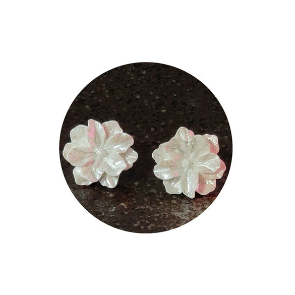 Retro Resin Flower Earrings For Women White Floral Camellia Style Electroplated Elegant Statement Earrings