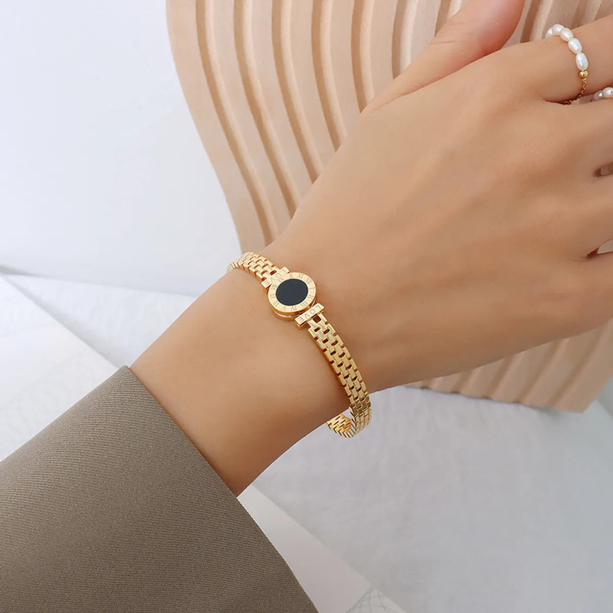 Retro Roman Number Bracelet Fashion Simple Titanium Steel 18k Gold Plated Bracelet