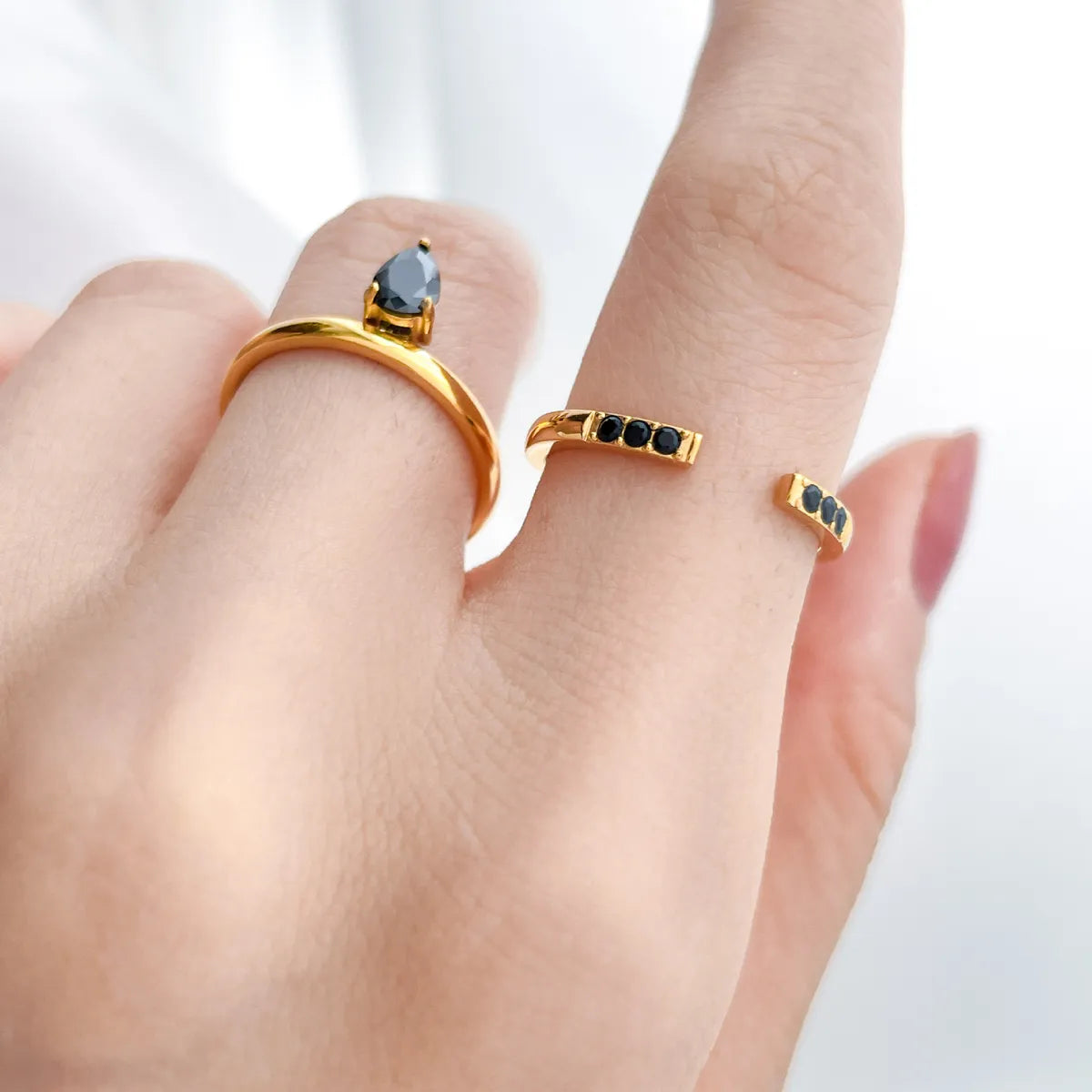 Retro Roman Style Geometric Titanium Steel Plating Inlay Zircon Rings