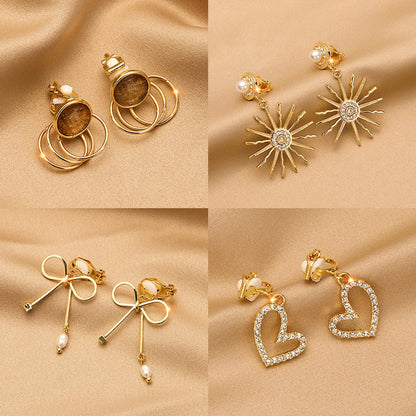 Retro Round Plaid Heart Shape Alloy Inlay Artificial Pearls Rhinestones Women's Ear Clips 1 Pair