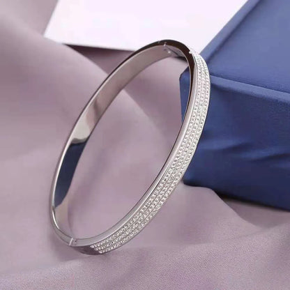 Retro Round Titanium Steel Inlay Zircon Bangle 1 Piece