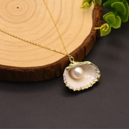 Retro Shell Copper Plating Inlay Pearl 18k Gold Plated Pendant Necklace