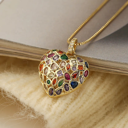 Retro Shiny Heart Shape Copper Plating Inlay Zircon 18k Gold Plated Pendant Necklace