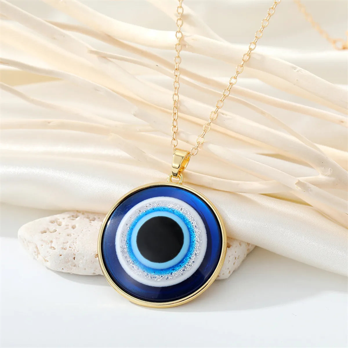 European Cross-Border Sold Jewelry Retro Simple More Sizes Devil'S Eye Necklace Round Blue Eyes Clavicle Chain Female