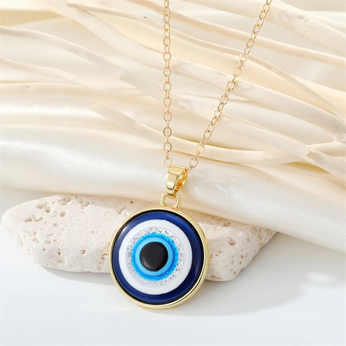 European Cross-Border Sold Jewelry Retro Simple More Sizes Devil'S Eye Necklace Round Blue Eyes Clavicle Chain Female