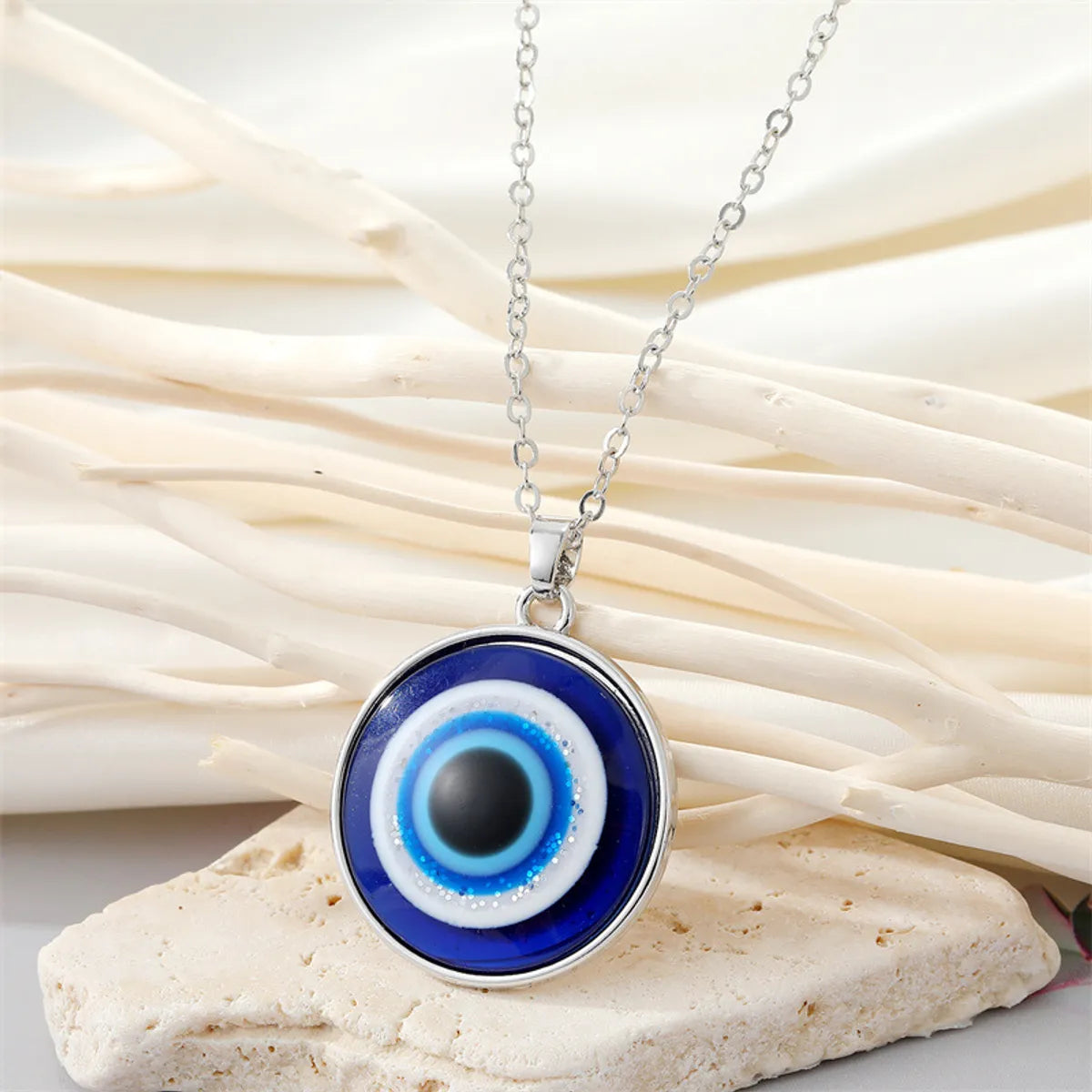 European Cross-Border Sold Jewelry Retro Simple More Sizes Devil'S Eye Necklace Round Blue Eyes Clavicle Chain Female