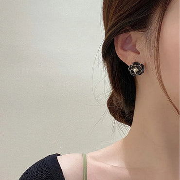 Retro Simple Style Flower Alloy Enamel Inlay Pearl Women's Ear Studs