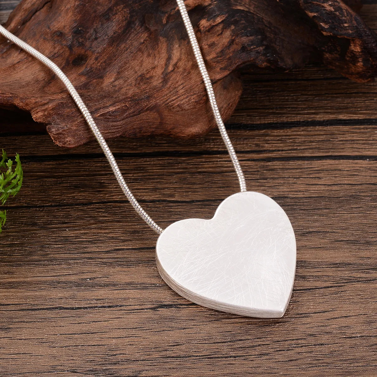 Retro Simple Style Heart Shape Alloy Wholesale Pendant Necklace