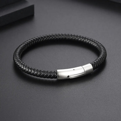 Retro Simple Style Streetwear Solid Color 304 Stainless Steel Pu Leather Men'S Wristband