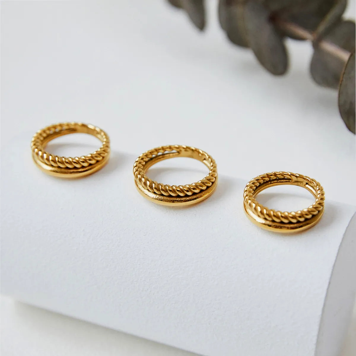 Retro Simple Style Twist Titanium Steel 18k Gold Plated Rings