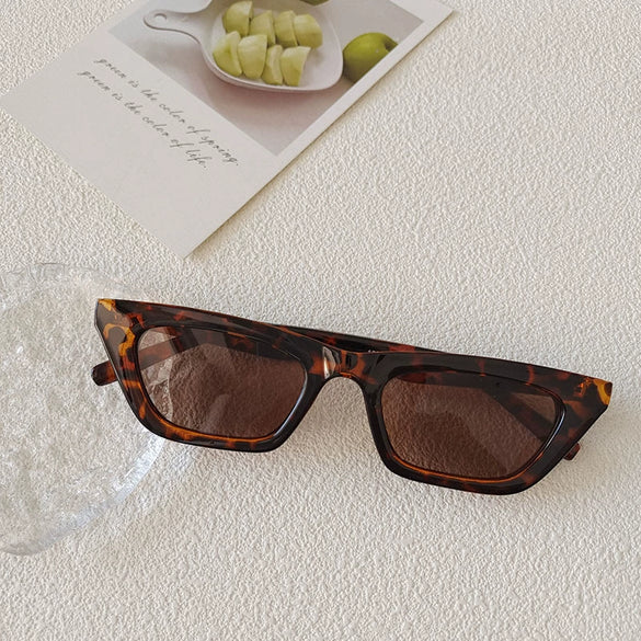 Retro Small Frame Cat's Eye Sunglasses With Pc Frame And Resin Lens