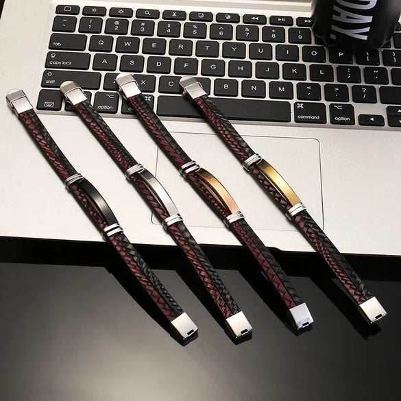 Retro Solid Color 304 Stainless Steel Pu Leather Men'S Bracelets Men Cord & Leather Bracelets